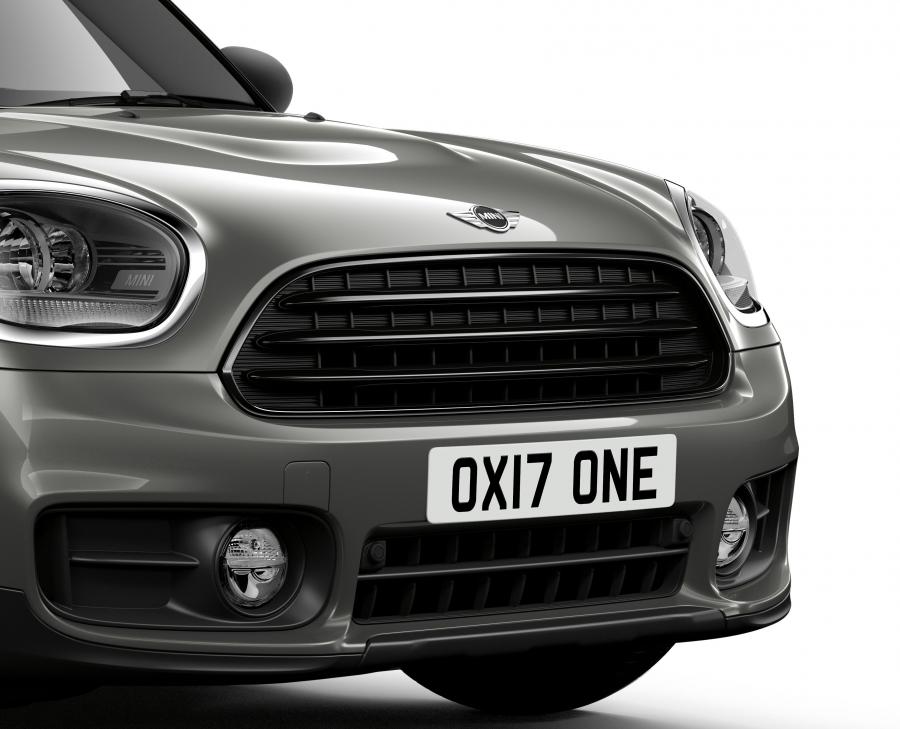 Детали экстерьера Mini One Countryman 2017 года  (WW) (фото 4 из 6)